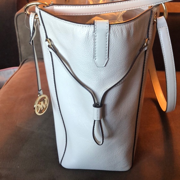 NWT Authentic Michael Kors LG Nicole Grab Bag - Picture 8 of 10